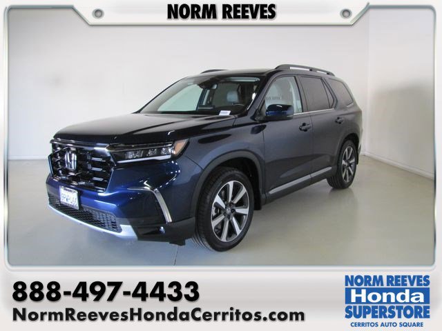 2025 Honda Pilot Touring 2WD's photo