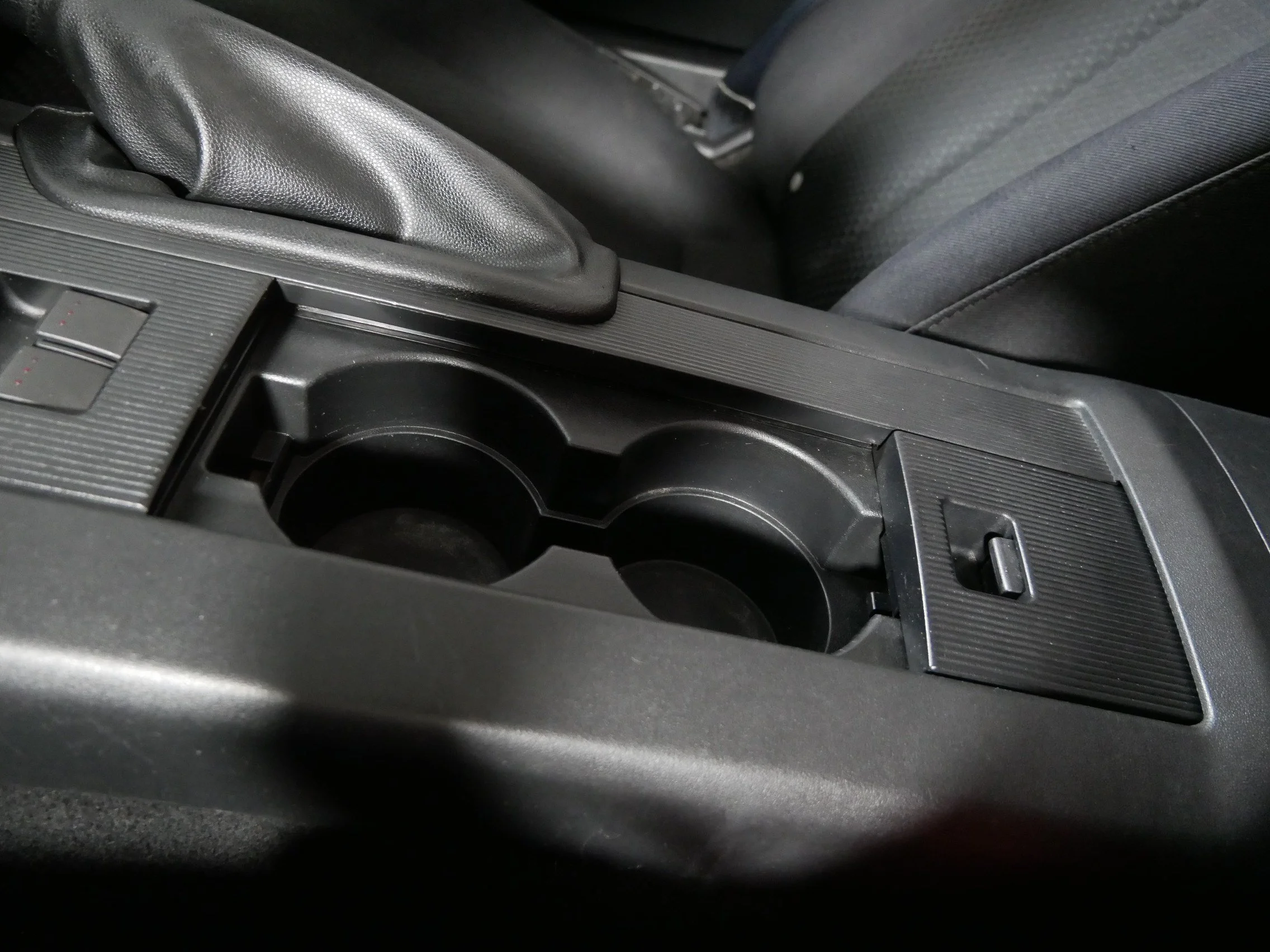Used 2008 Brilliant Black Mazda Touring image 30