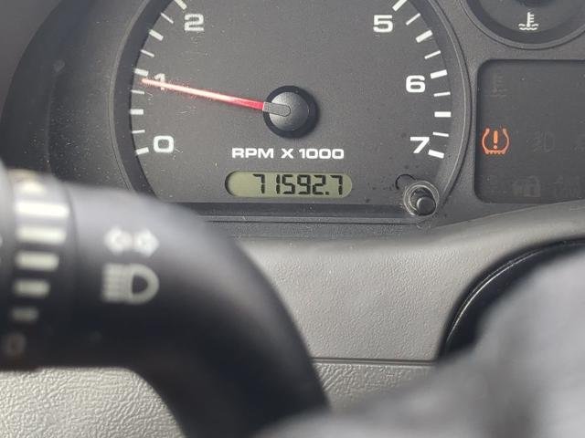 Used 2009 White Ford  image 25