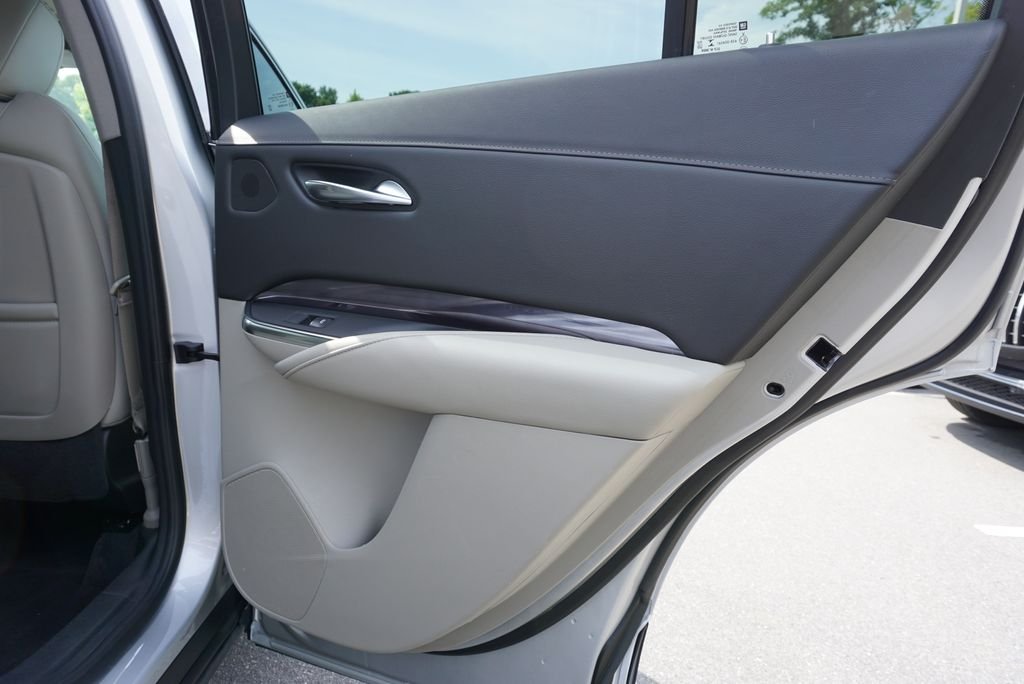 Used 2022 Radiant Silver Metallic Cadillac Luxury image 47