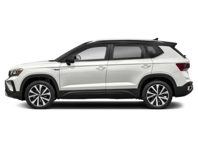 Certified Used 2024 Pure White w/Deep Black Roof Volkswagen SE image 3