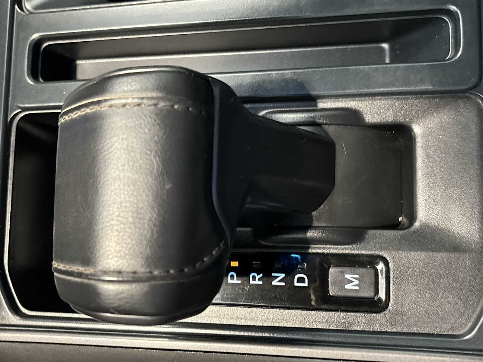 Used 2024 Avalanche Ford LARIAT image 15