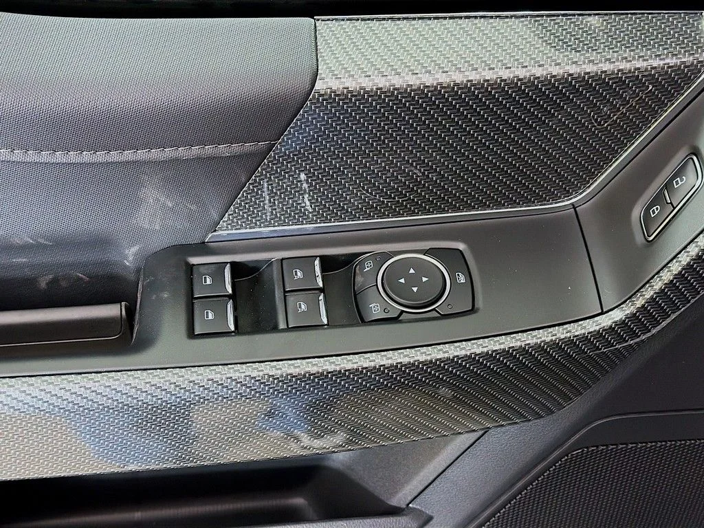 New 2025 Agate Black Metallic Ford XLT image 29