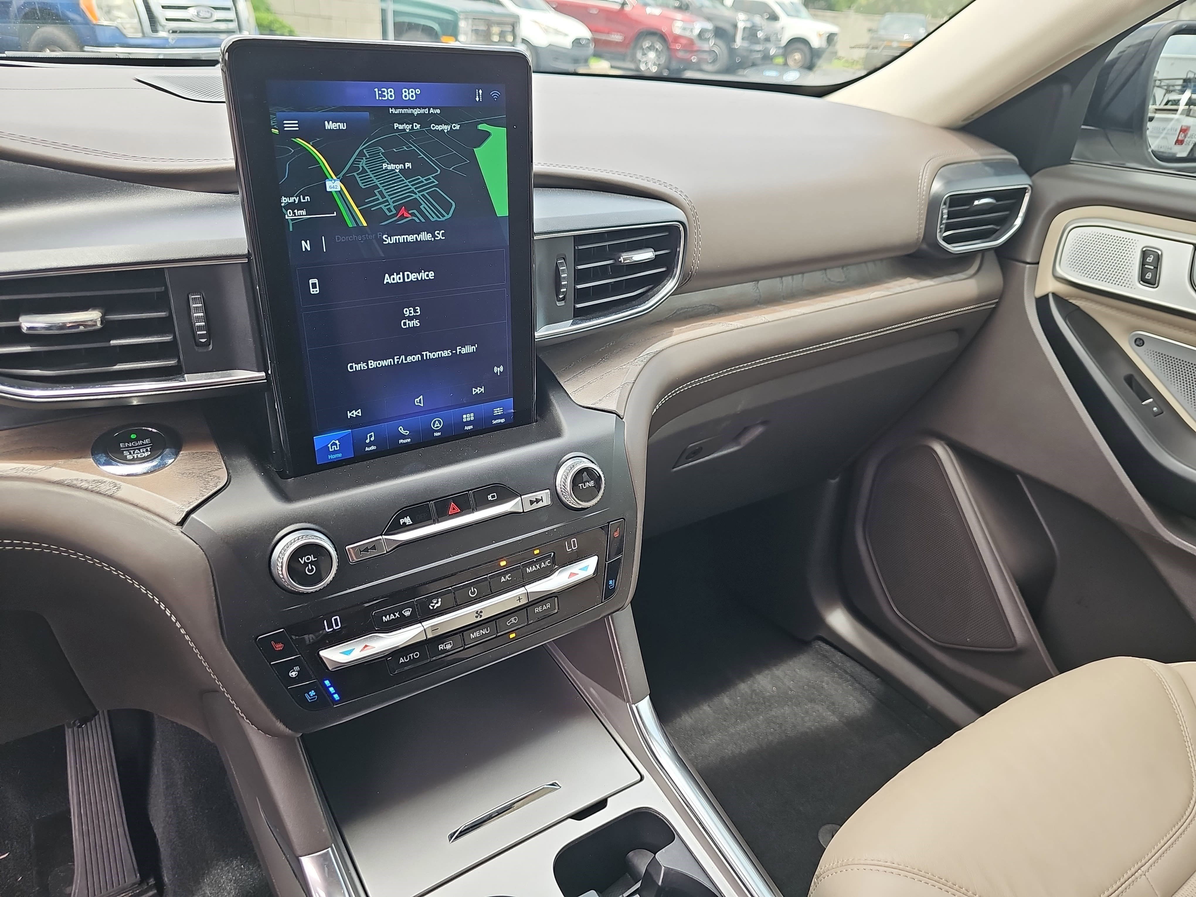 Used 2020 White Ford Platinum image 22