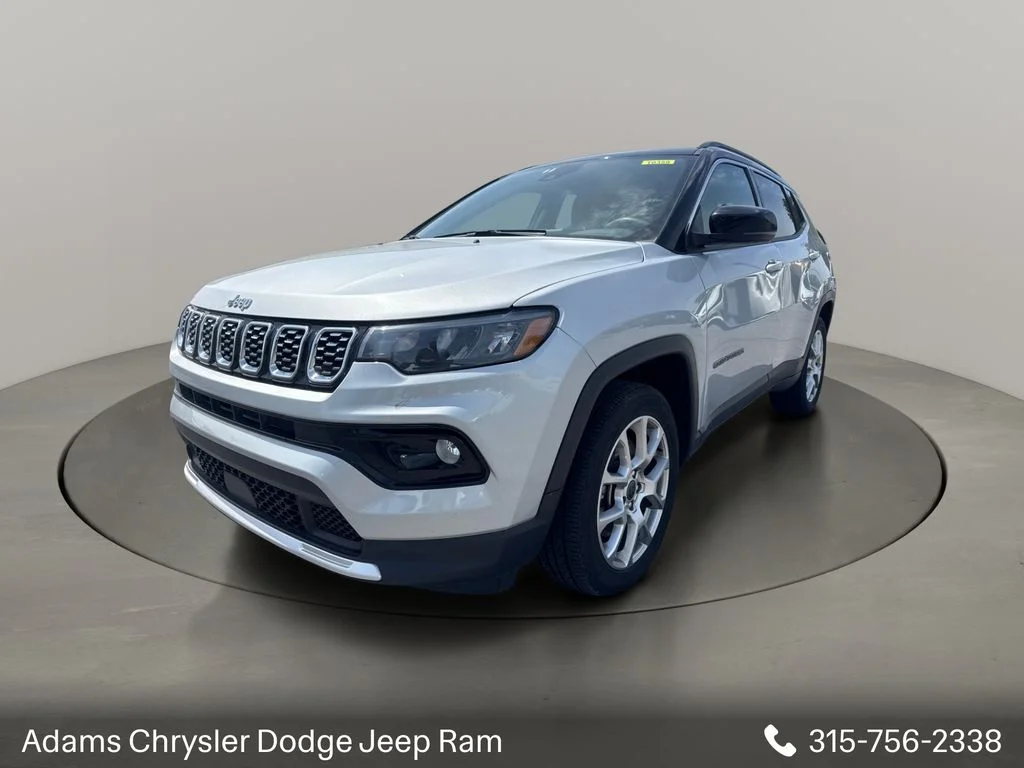 Used 2025 Silver Jeep Limited image 3
