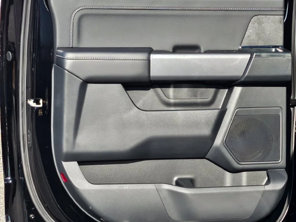 New 2026 Agate Black Metallic Ford XLT image 34
