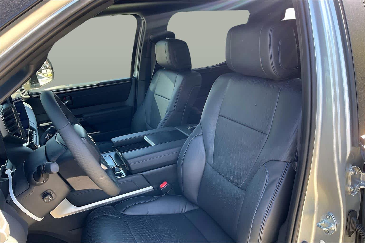 2026 Toyota Tundra Platinum - Photo 9