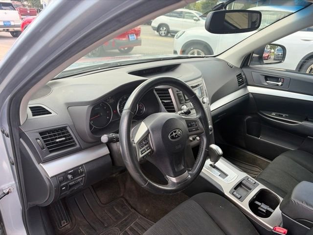 Used 2013 Silver Subaru 2.5i Premium image 24