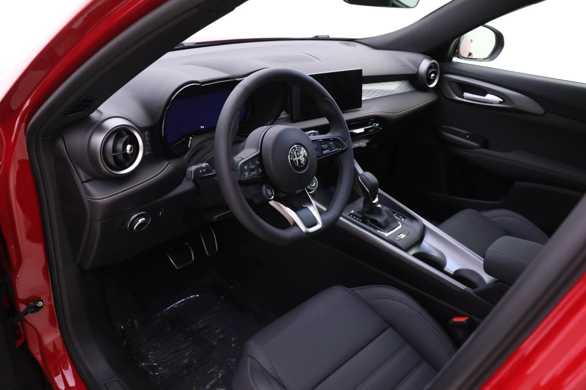 2025 Alfa Romeo Tonale Base - Photo 6