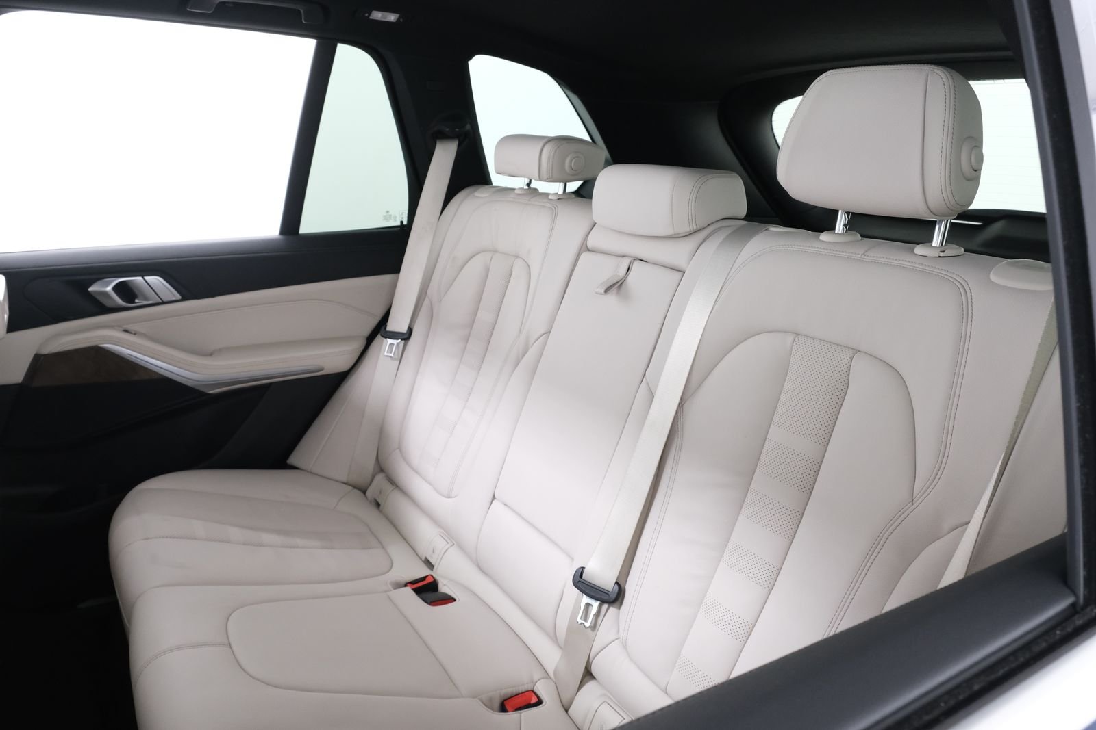 Used 2020 Phytonic Blue Metallic BMW xDrive40i image 32