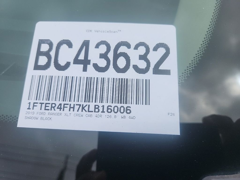 Used 2019 Black Ford XLT image 5