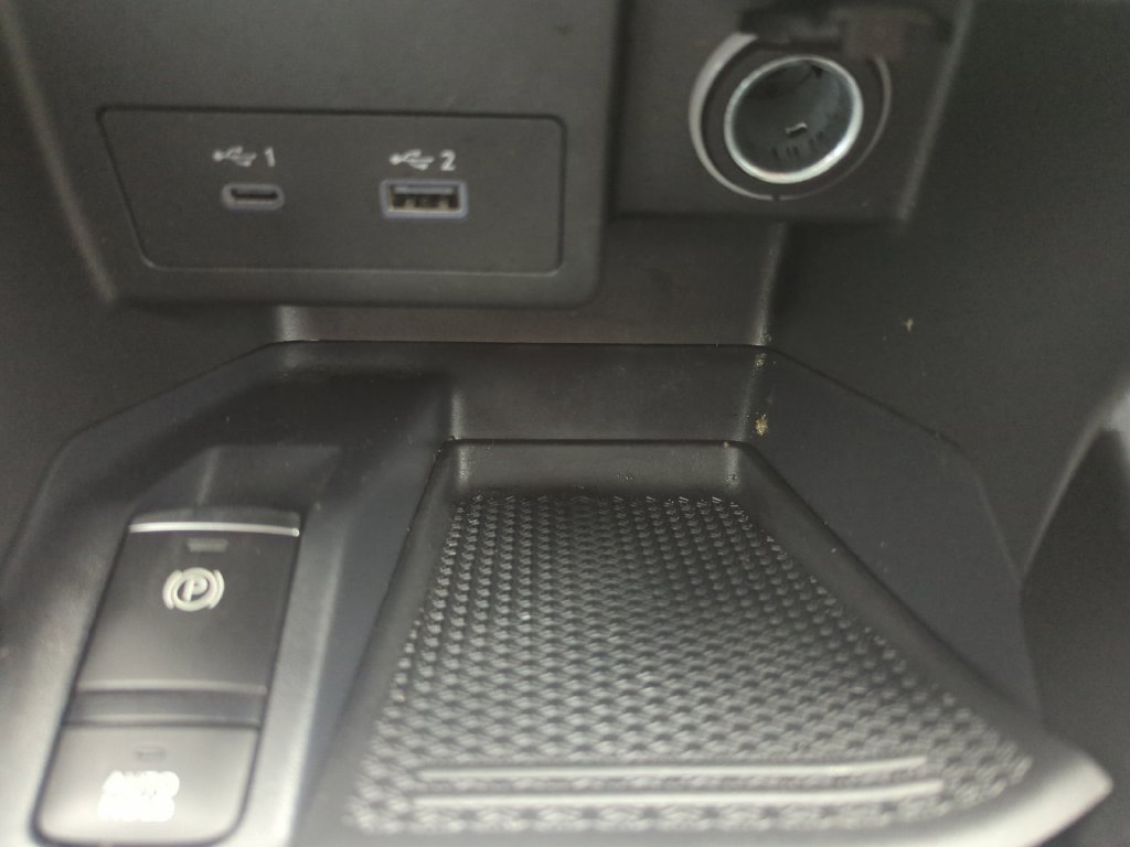 Used 2024 Gray Nissan SR image 14