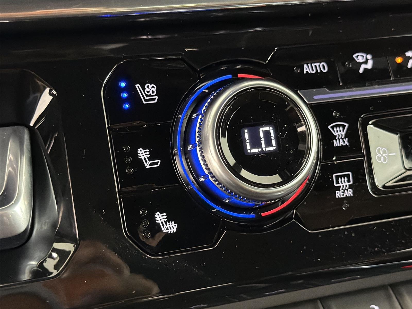 2026 GMC Sierra 2500HD Denali Ultimate - Photo 32