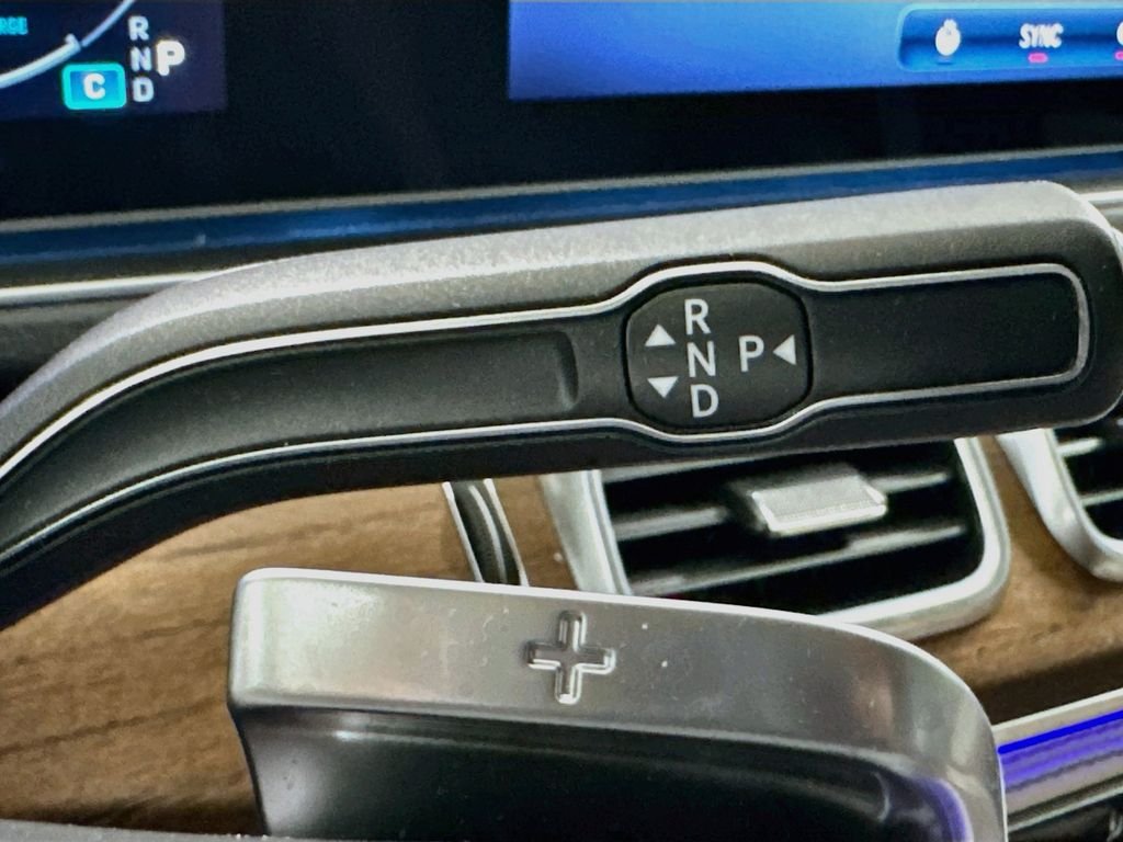Certified Used 2026  Mercedes-Benz GLE 580 image 18