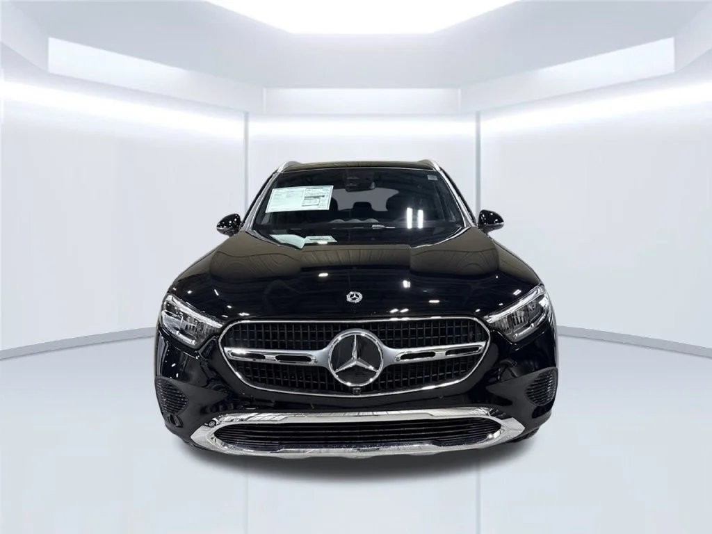 Used 2027 Black Mercedes-Benz GLC 300 image 8