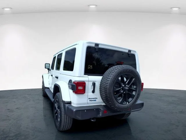 Used 2025 White Jeep Sahara 4xe image 18