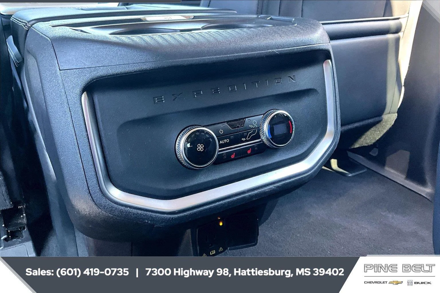 Used 2025 Oxford White Ford Platinum image 25