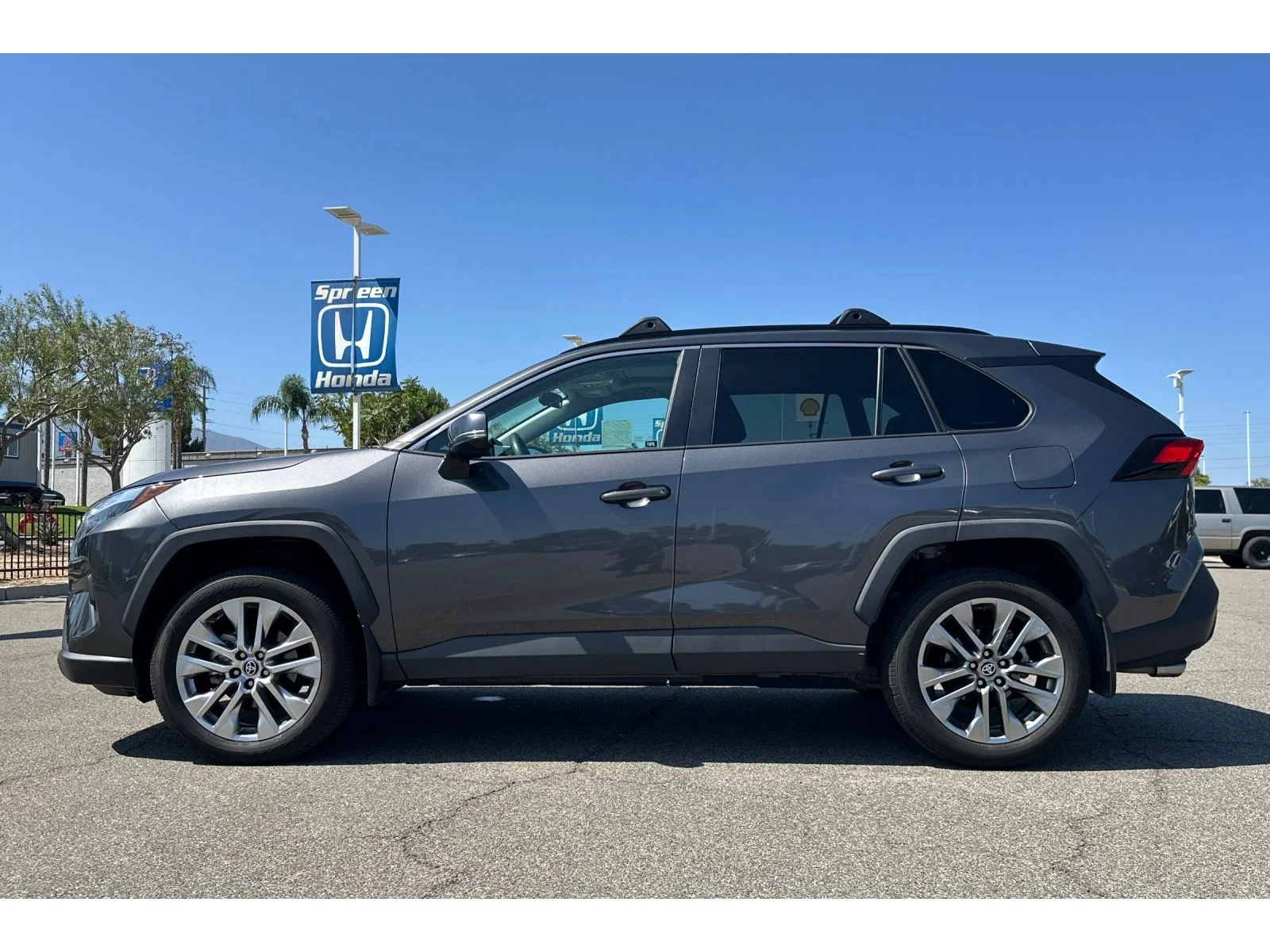Used 2023 Magnetic Gray Metallic Toyota XLE Premium image 2