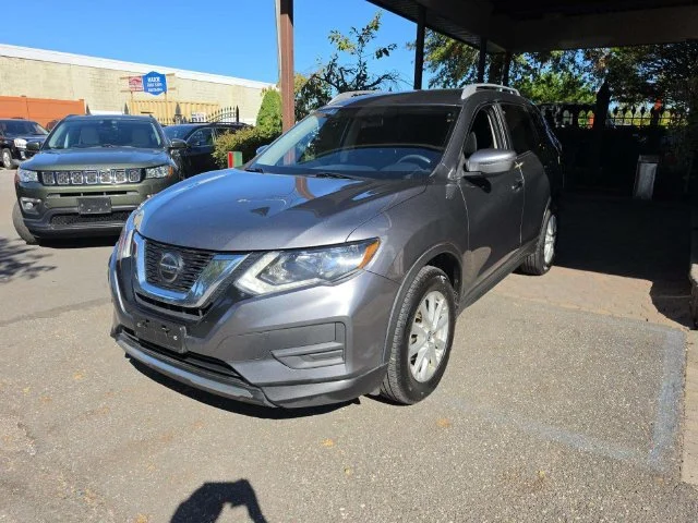 Used 2018 Gray Nissan SV image 2