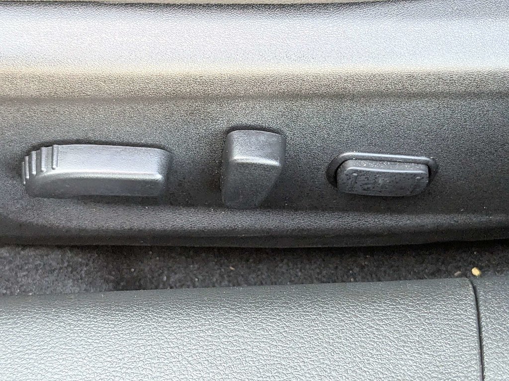 2025 Nissan Altima SR - Photo 20