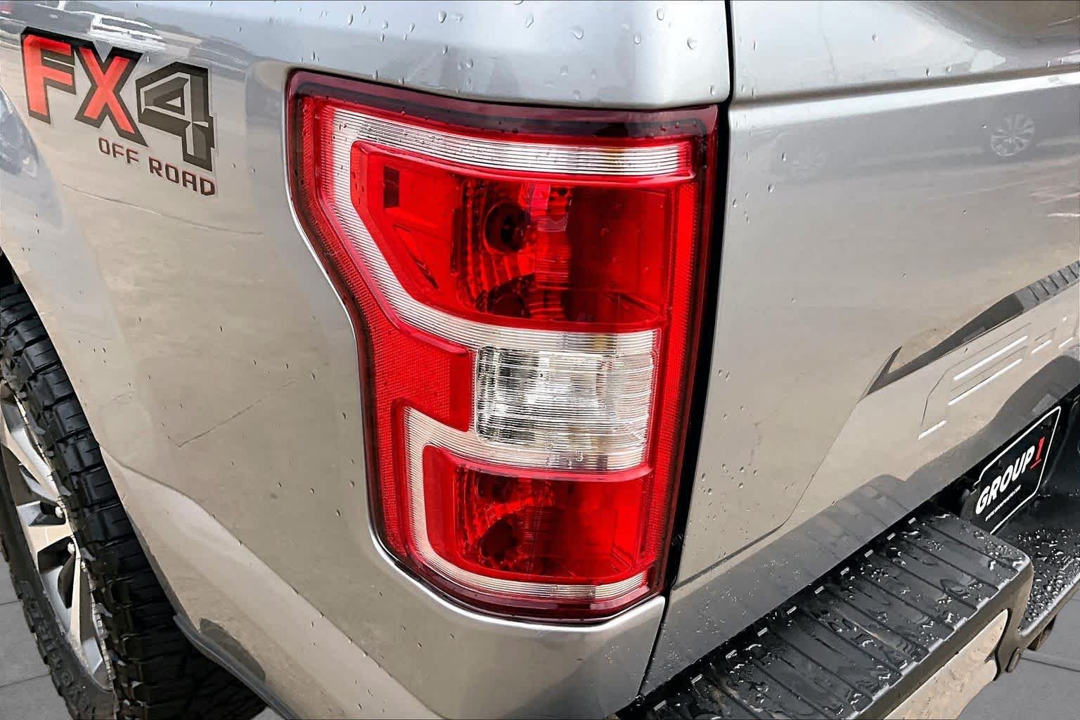 Used 2020 Iconic Silver Metallic Ford XL image 29