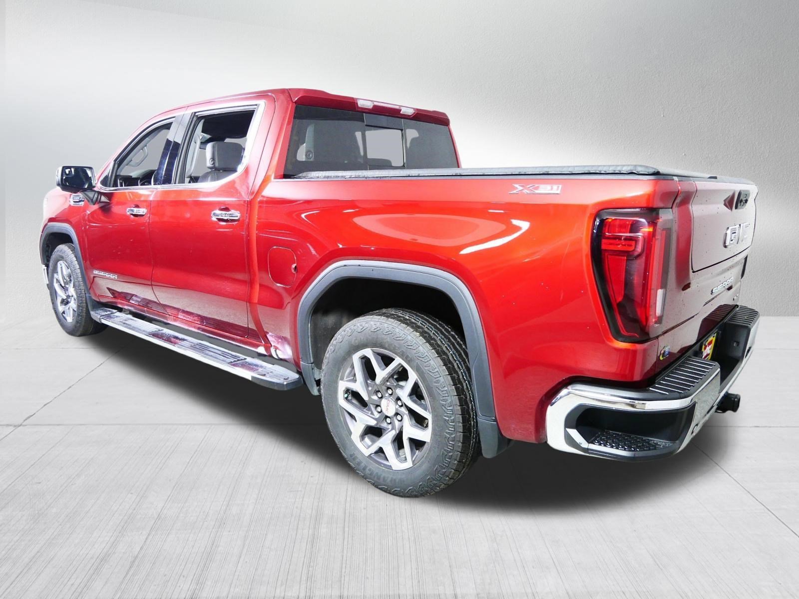 Used 2023 Volcanic Red Tintcoat GMC SLT image 5