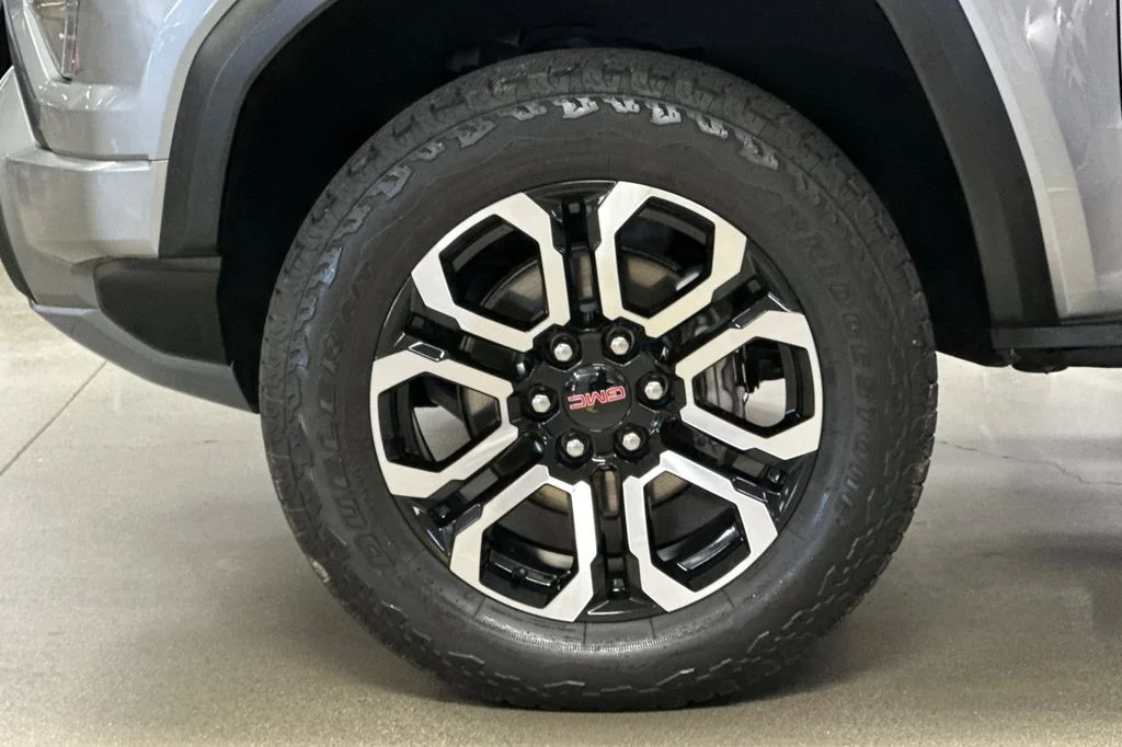 Used 2025 Silver GMC AT4 image 25