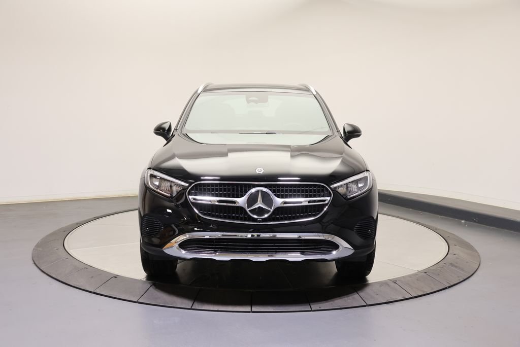 Used 2026 Black Mercedes-Benz GLC 300 image 2