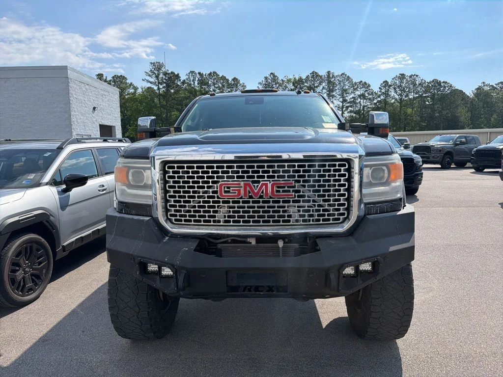 2016 GMC Sierra 4WD Crew Cab Standard Box Denali's photo