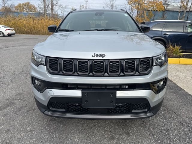 New 2026 Silver Zynith Metallic Clearcoat Jeep Limited image 2