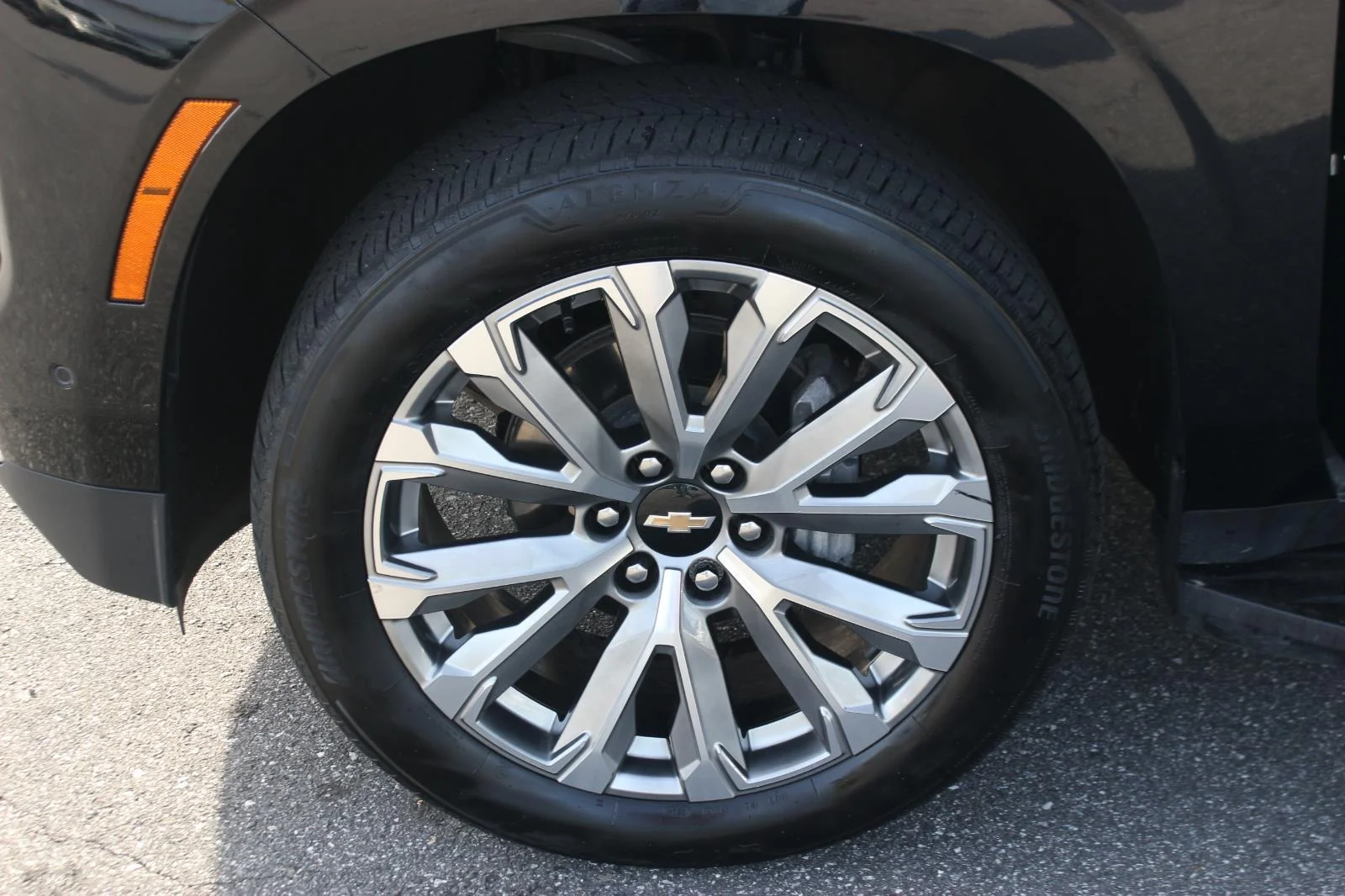 Used 2025 Black Chevrolet High Country image 43