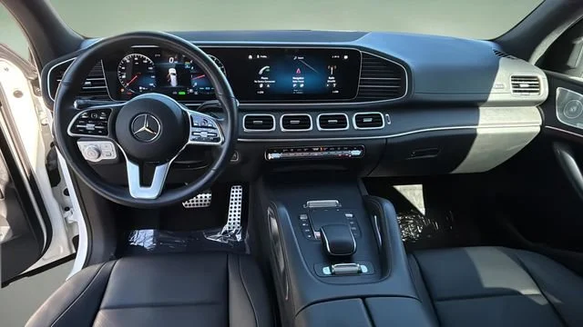 Used 2022 White Mercedes-Benz 4MATIC® image 16