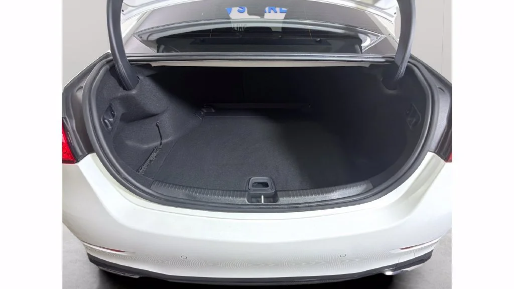 Used 2024 White Mercedes-Benz C 300 image 30