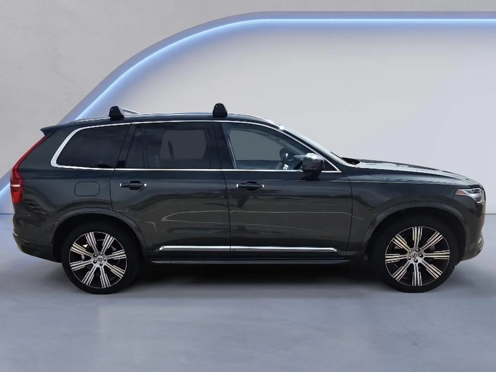 Used 2022 Pine Grey Metallic Volvo Inscription image 7