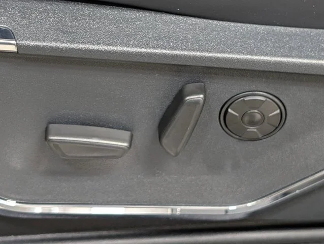 New 2026 Avalanche Ford F-350® Platinum® image 57
