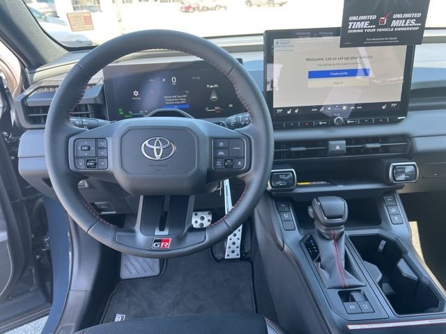 2026 Toyota RAV4 Plug-in Hybrid GR Sport - Photo 19