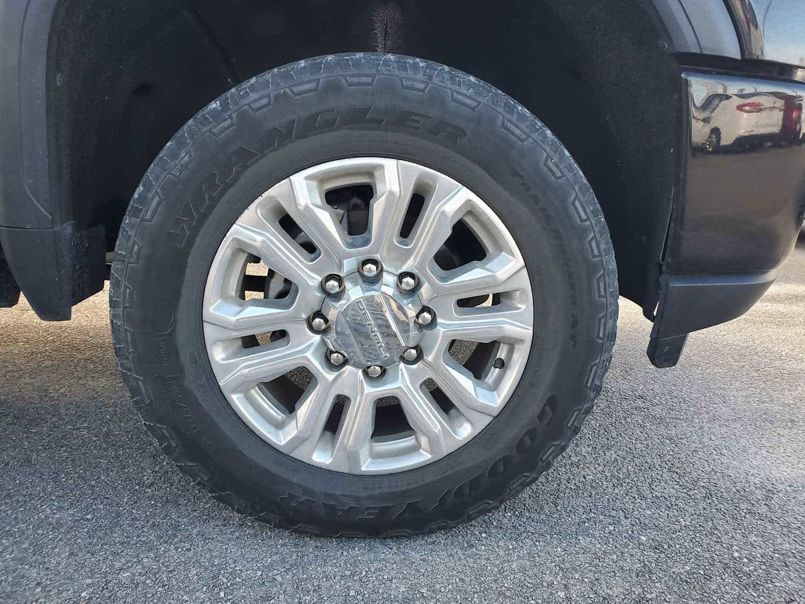 2022 Gmc Sierra 2500 Denali photo 3