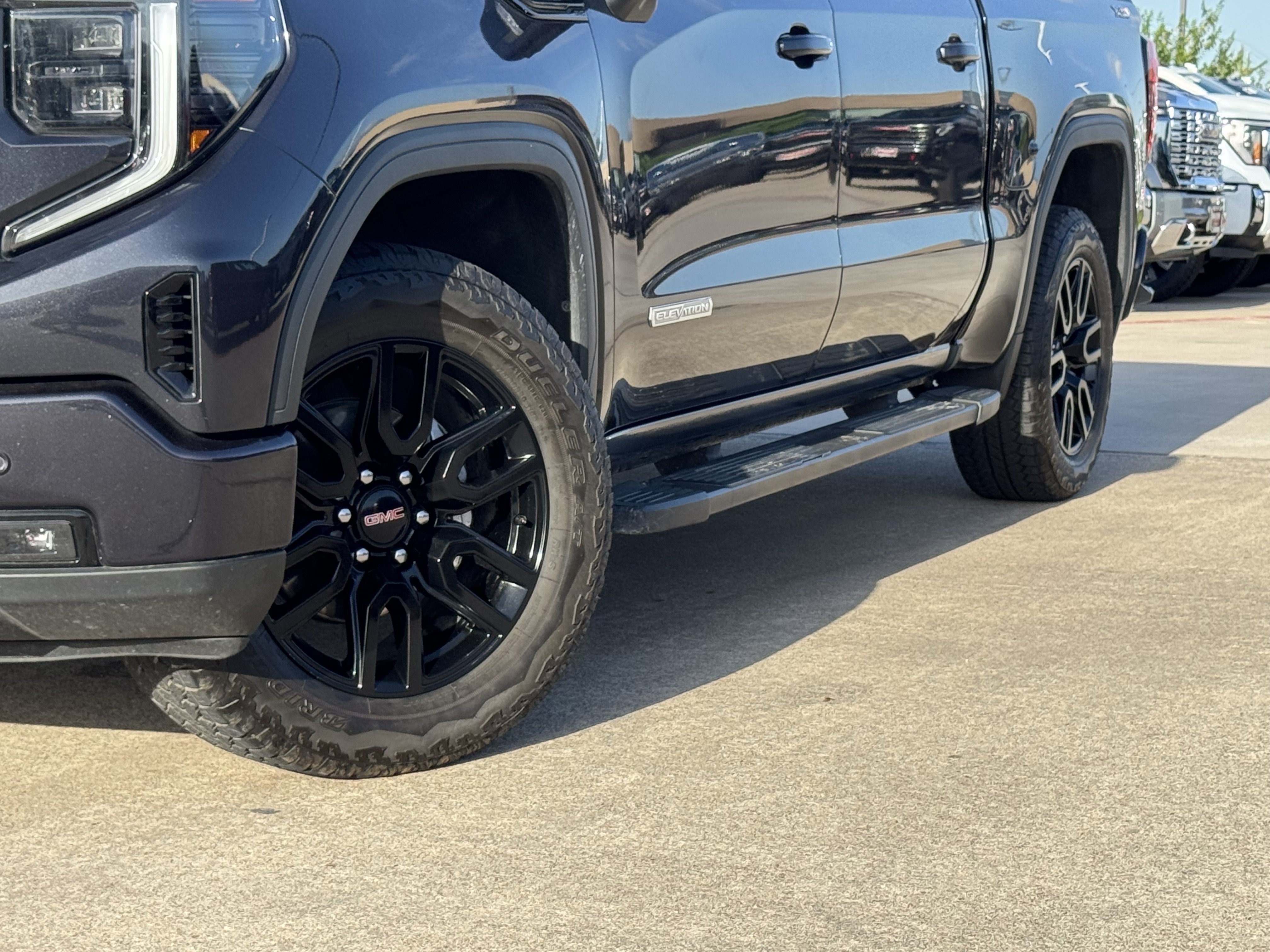 Used 2025 Titanium Rush Metallic GMC Elevation image 3