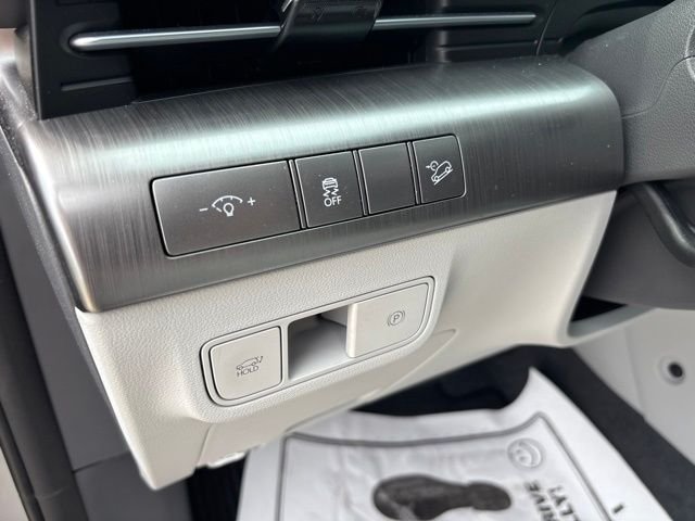 Used 2024 Cyber Gray Metallic Hyundai Limited image 16