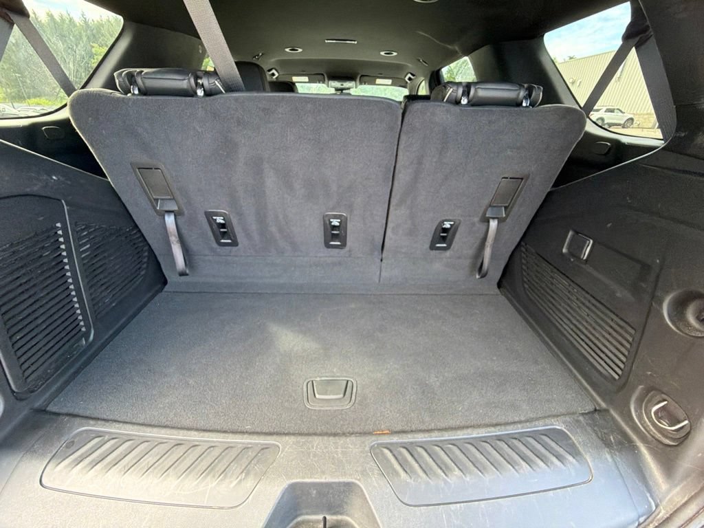 Used 2024 Onyx Black GMC SLT image 55