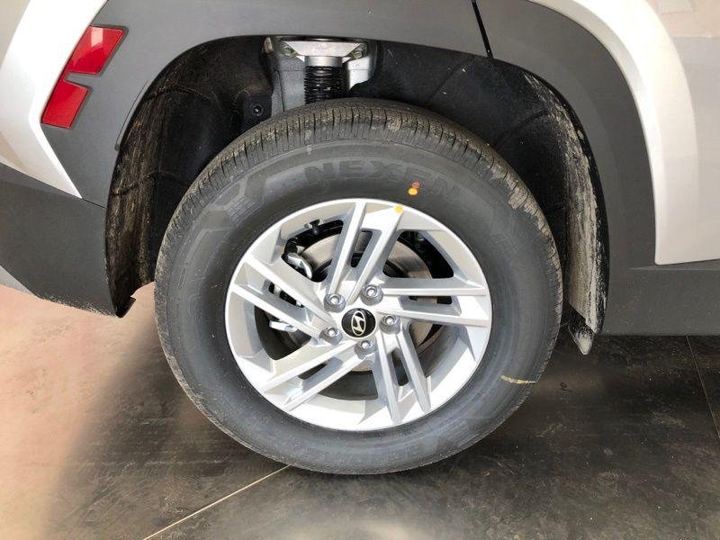 New 2026 Silver Hyundai SE AWD image 9