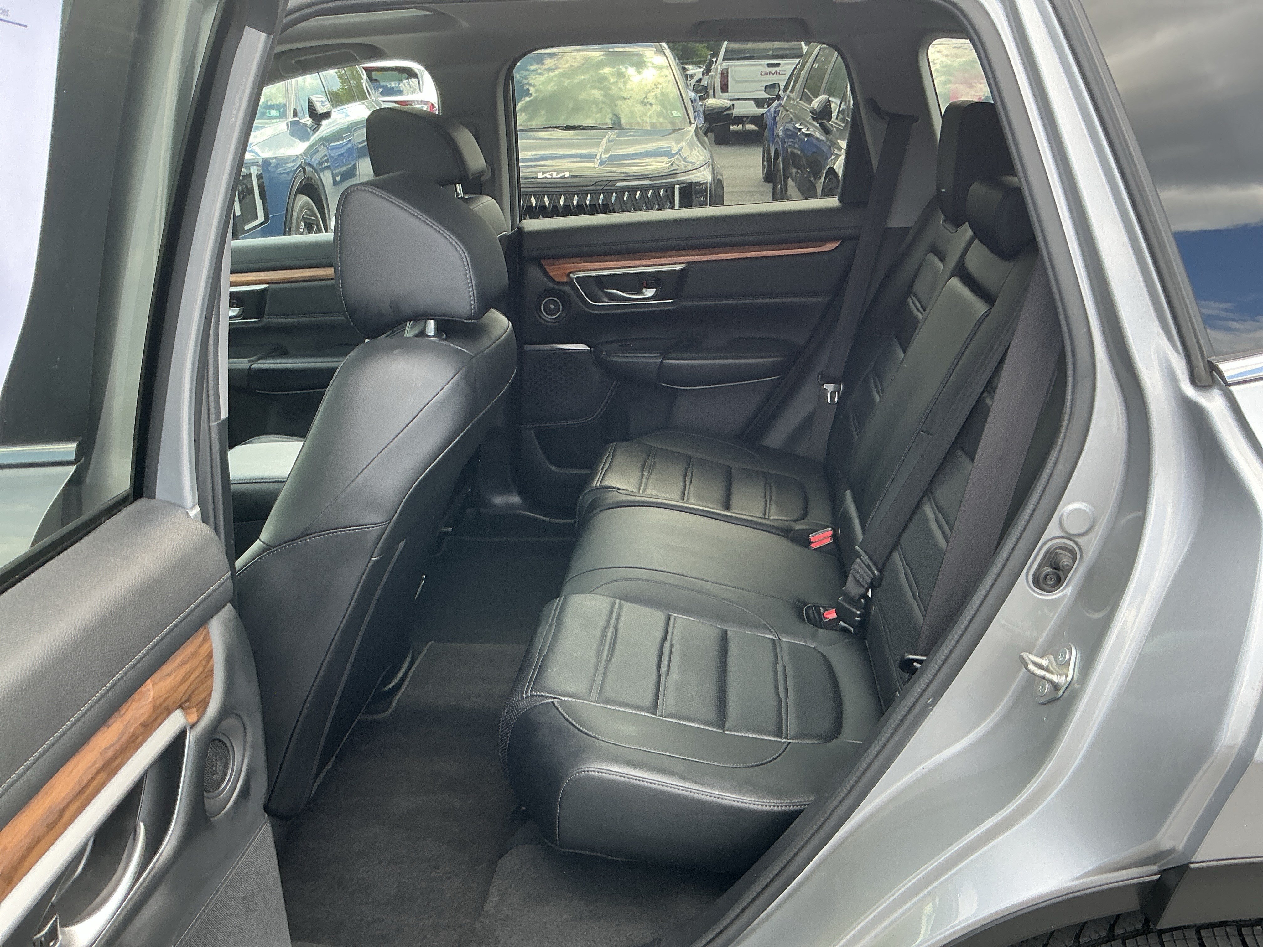 Used 2020 Lunar Silver Metallic Honda EX-L image 24