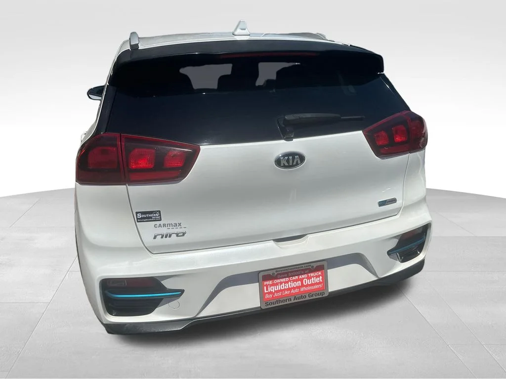 Used 2020 White Kia EX image 19