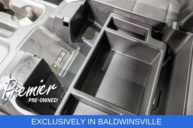 Used 2024 White GMC Elevation image 29