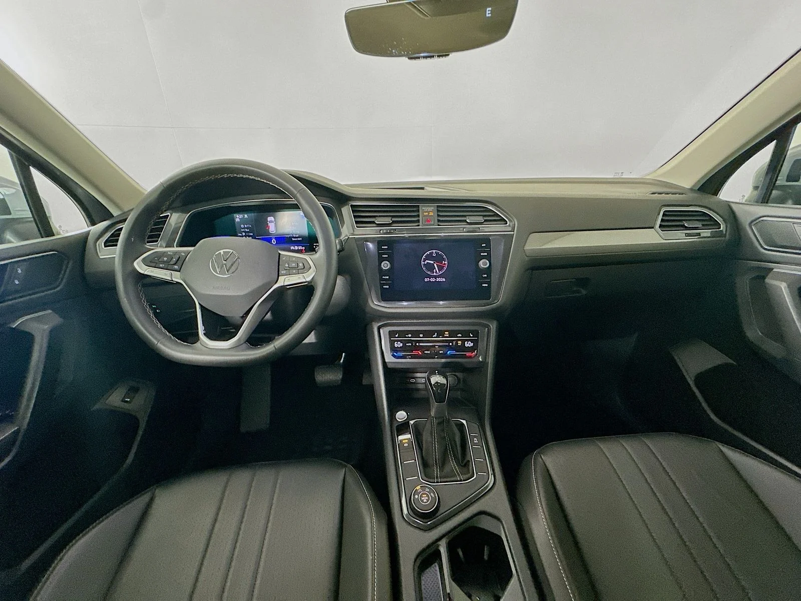 Used 2022 Silver Volkswagen  image 14