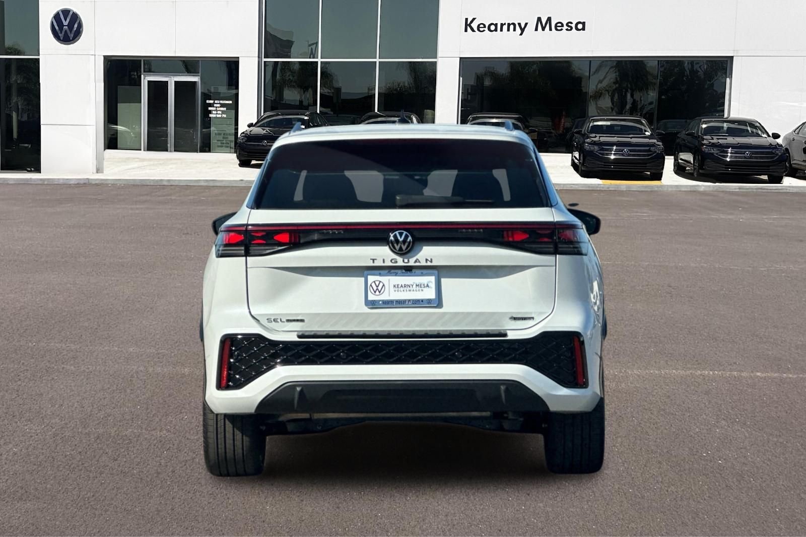 New 2026  Volkswagen 2.0T SEL R-Line Turbo image 5