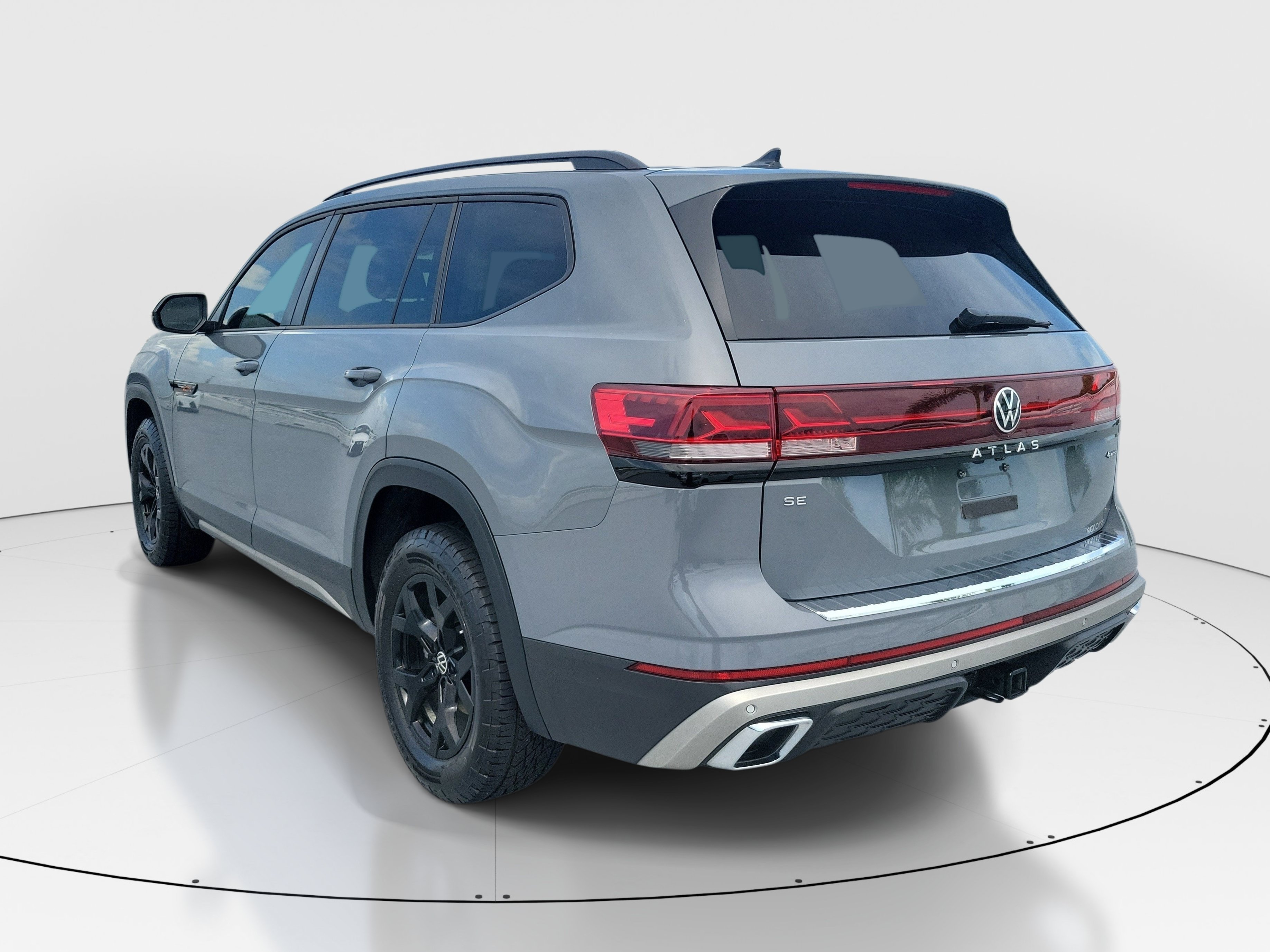 Used 2026 Gray Volkswagen 2.0T Peak Edition image 4