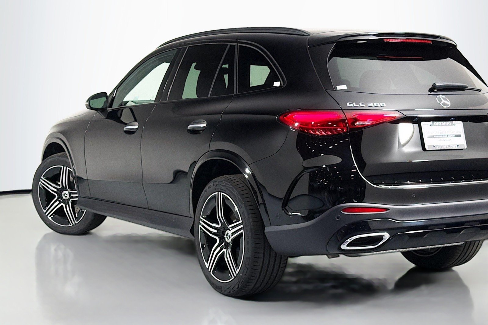 New 2026 Black Mercedes-Benz GLC 300 SUV image 14