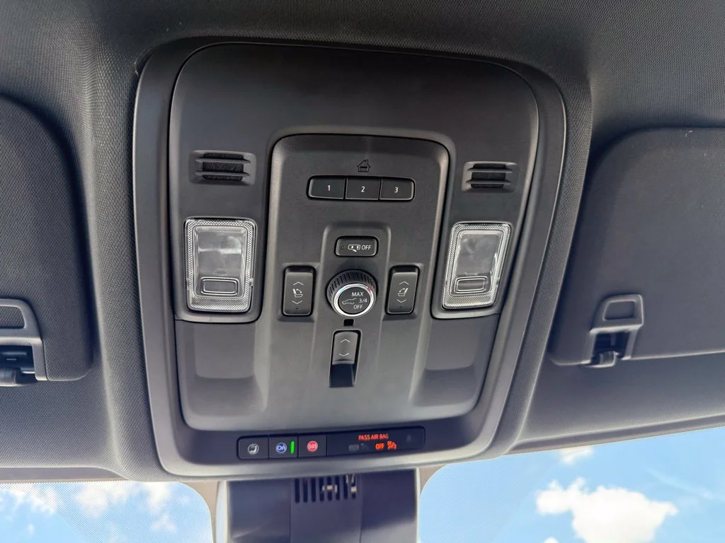 2024 Chevrolet Tahoe Premier - Photo 28