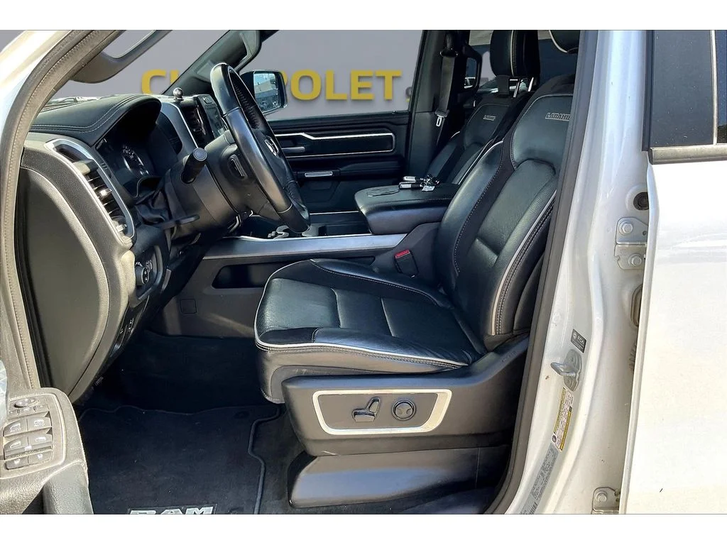 Used 2023 White Ram Laramie image 18